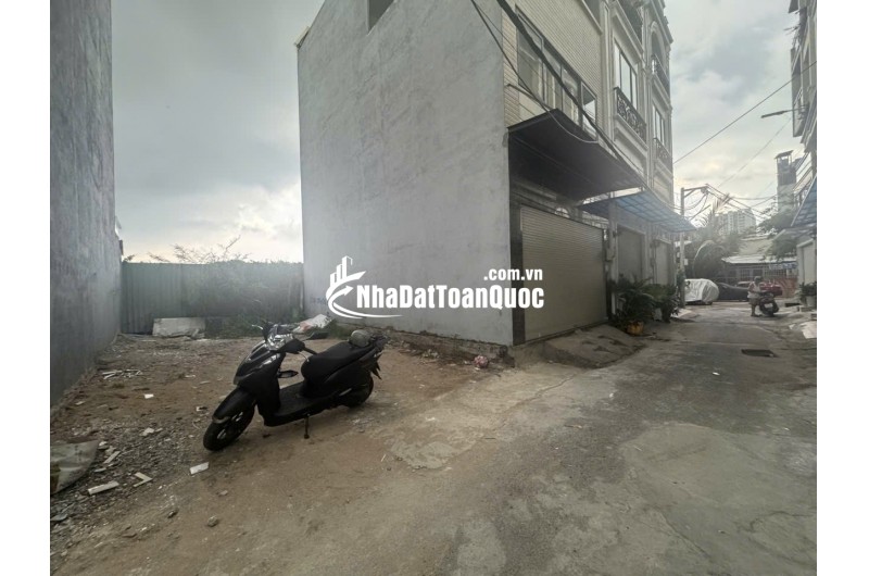 BÁN ĐẤT XE HƠI ĐỖ CỬA - HUỲNH TẤN PHÁT - QUẬN 7. NGANG CHUẨN 5 M - CHỈ 5.8 tỷ