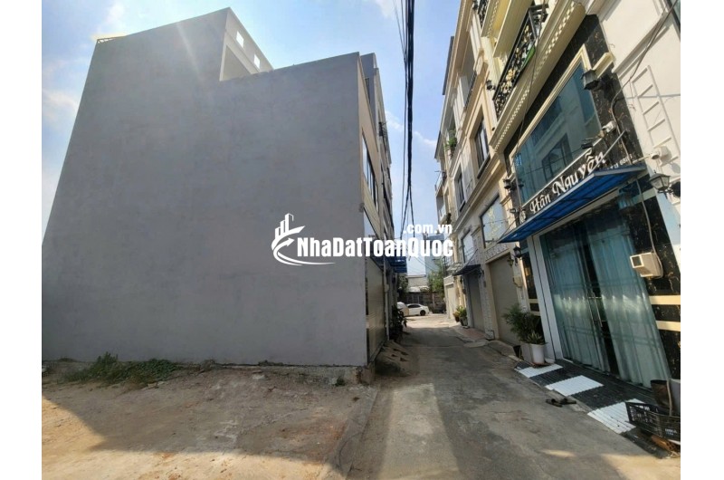 BÁN ĐẤT XE HƠI ĐỖ CỬA - HUỲNH TẤN PHÁT - QUẬN 7. NGANG CHUẨN 5 M - CHỈ 5.8 tỷ