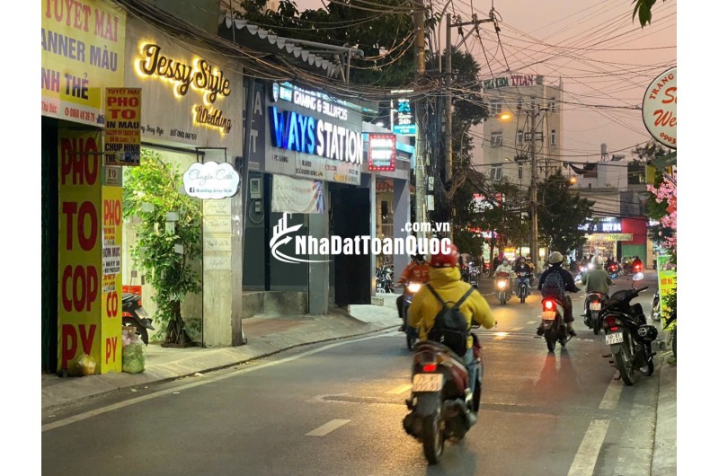 Nhà mặt tiền Chương Dương, ngay ngã 4 Thủ Đức. DT 8x27. Đang cho thuê 60tr/tháng