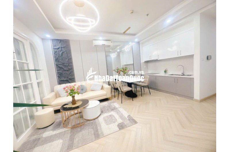 Chính chủ bán căn 1PN dt 53m2 bc Nam View thoáng tại T8 Times city gia bán 6,25 tỷ full đồ như ảnh