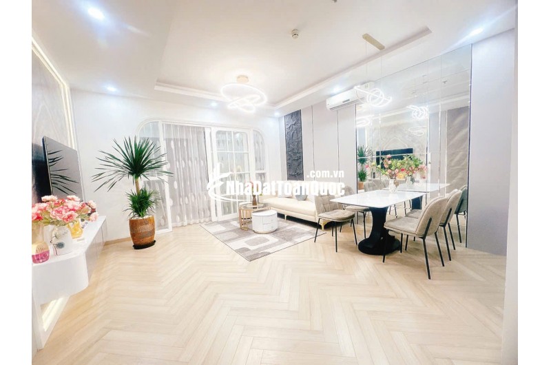 Chính chủ bán căn 1PN dt 53m2 bc Nam View thoáng tại T8 Times city gia bán 6,25 tỷ full đồ như ảnh