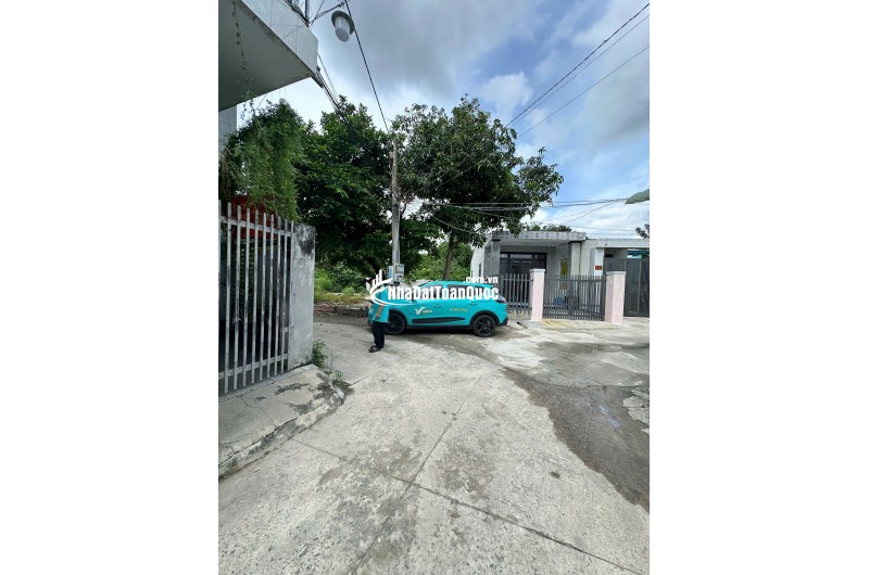 BÁN GẤP LÔ ĐẤT 2MT ĐƯỜNG NGUYỄN THÁI HỌC TP TÂY NINH. LH:0962644181.