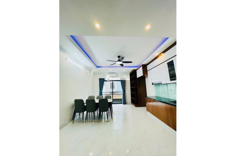 Chính Chủ Bán Nhà Cầu Giấy 38m2 6 Tầng Thang Máy Xây Mới Ô Tô Đỗ Cổng Hơn 10 Tỷ