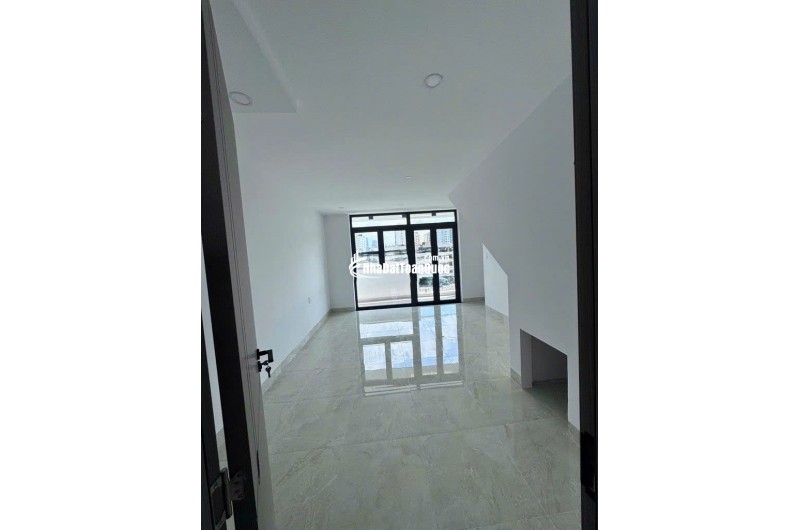 Cho thuê nhà Mặt tiền - Quận 3 - ̀5 tầng - ̀5 PN - Giá 40 tr/ tháng