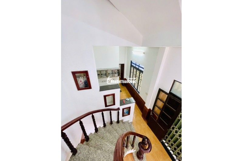  THẠCH LAM – HẺM ĐẸP XE HƠI TRÁNH NHAU – 82m2 (4 x21m), 3 TẦNG BTCT – Ở NGAY, NHỈNH 7 TỶ 