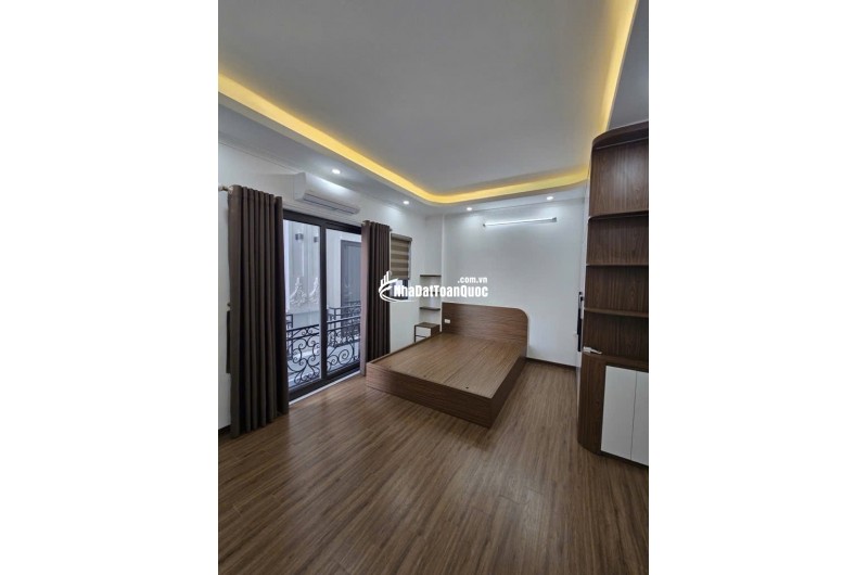 Nhà đẹp 5 tầng ô tô cách 1 nhà ra mặt phố Thuỵ Phương, Bắc Từ Liêm 33m2 giá 7.5 tỷ