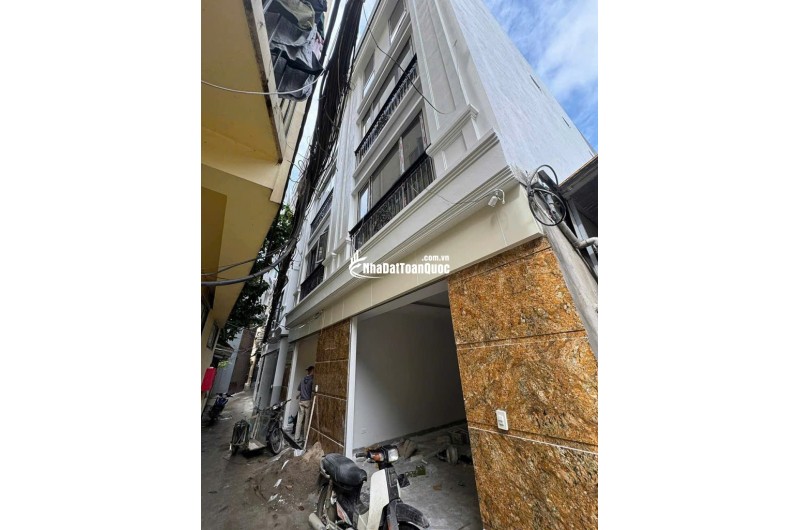 Bán nhà 5 tầng đẹp lô góc gần mặt phố Hồ Tùng Mậu, Bắc Từ Liêm 33m2 giá 8.3 tỷ