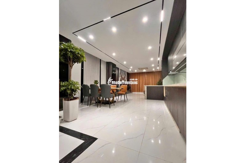 *GIỮ TIỀN- NHÀ MỚI 6 TẦNG THANG MÁY- LẠC LONG QUÂN/ XUÂN LA- DT 40m2, MT 4M- 10 TỶ