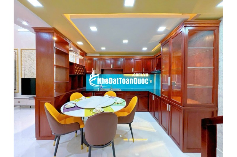 NHÀ ĐẸP – GIÁ TỐT – CẦN BÁN CĂN NHÀ 5 Tầng Tại Đường Bùi Quang Là, P.12, Q. Gò Vấp,TP. Hồ Chí Minh.