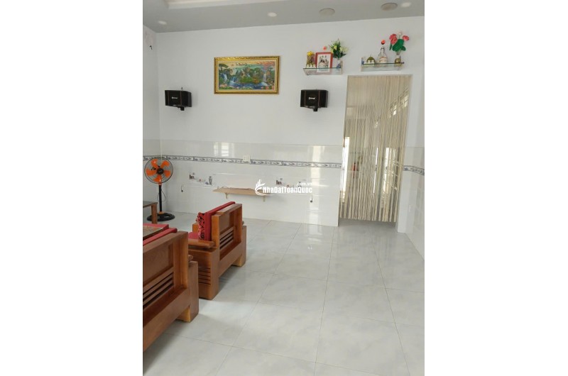 CHÍNH CHỦ Cần Bán Nhà Mặt Tiền Đường ĐT. 826C, Xã Long Hựu Đông, Cần Đước, Long An