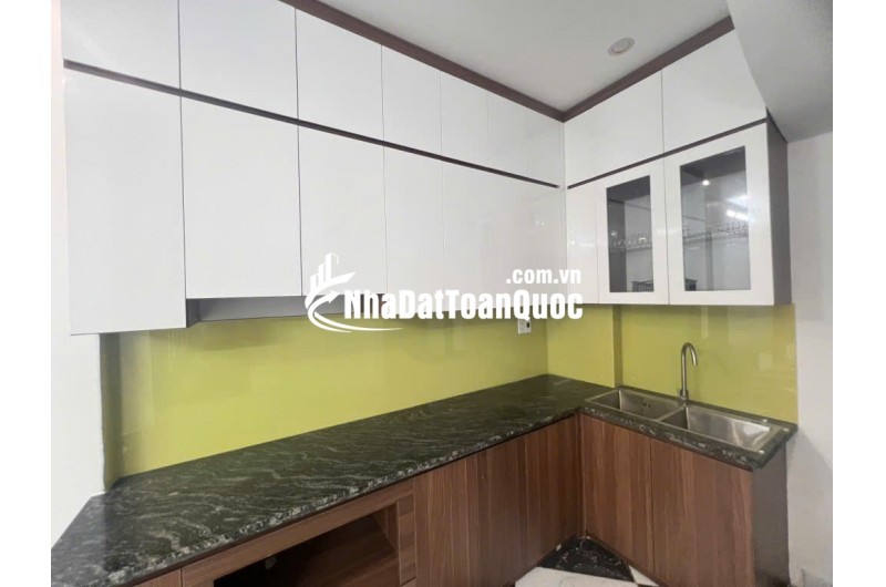 SIÊU HÓT - BÁN NHÀ TRUNG TÂM THẠCH BÀN- 30M², MT 4.5 M - 5 tầng – CHỈ 6.X TỶ,  Ô TÔ TRÁNH