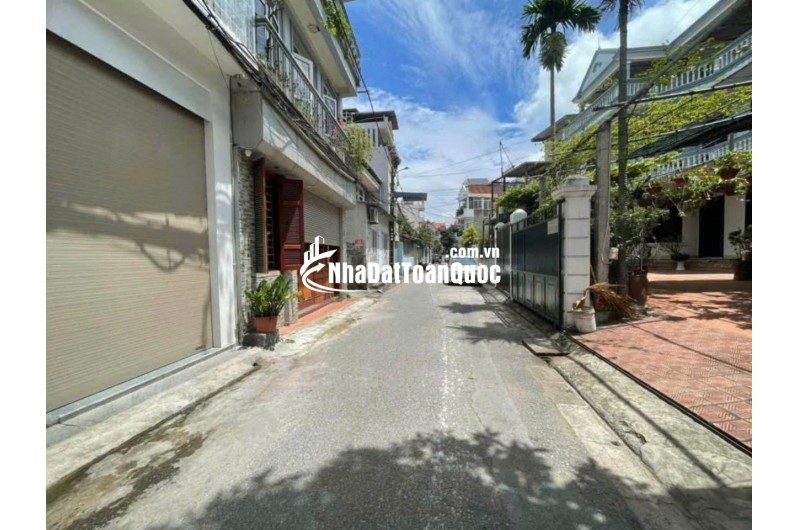HÀNG HIẾM – TRUNG TÂM NGỌC THỤY – 2 LÔ ĐẸP GIÁ TỐT – MẶT PHỐ HOA HẬU Tại Long Biên, Hà Nội