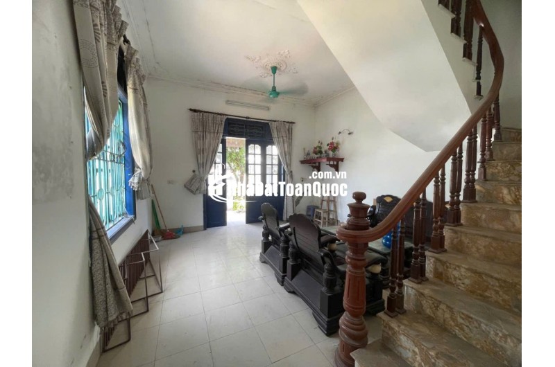 HÀNG HIẾM – TRUNG TÂM NGỌC THỤY – 2 LÔ ĐẸP GIÁ TỐT – MẶT PHỐ HOA HẬU Tại Long Biên, Hà Nội