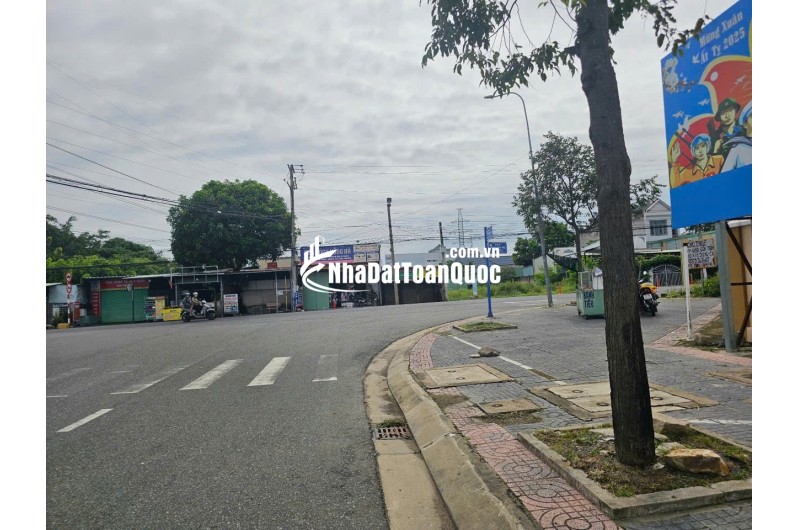 ĐẤT  ĐẸP – GIÁ TỐT  – Cần Bán nhanh lô đất đẹp tiềm năng lớn tại phường Long Hương, TP Hồ Chí Minh.