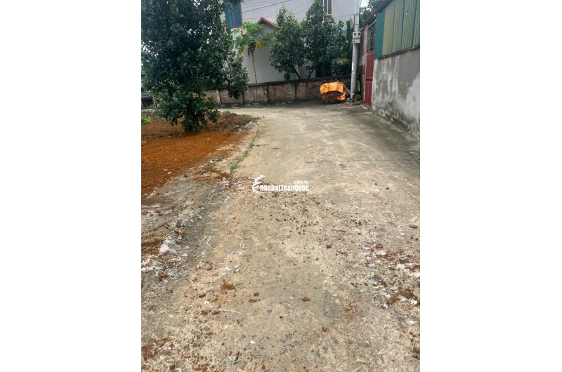Chính Chủ Bán 5 Lô Đất Hàng F0 Mặt Đường Liên Xã Hoà Thạch Cũ Nay là Phú Cát - TP Hà Nội