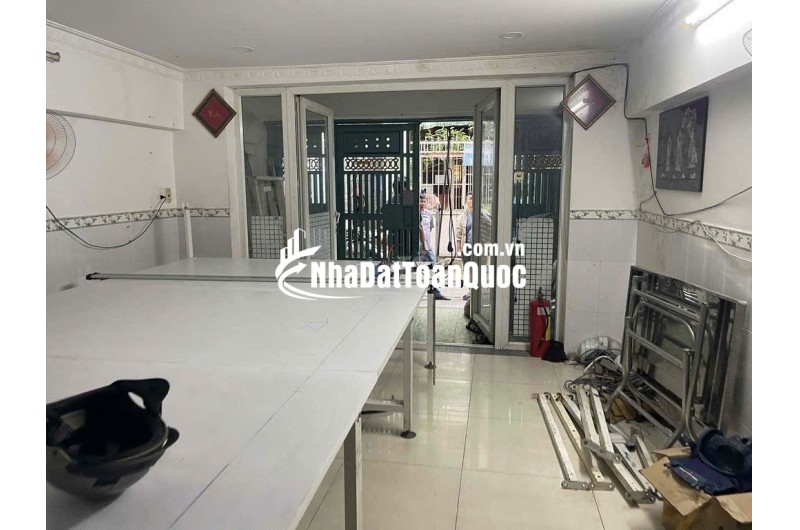 NHÀ ĐẸP – GIÁ TỐT  – CHÍNH CHỦ CẦN BÁN TẠI Nguyễn Sơn Nối Dài , Phường Phú Thạnh, Quận Tân Phú, HCM