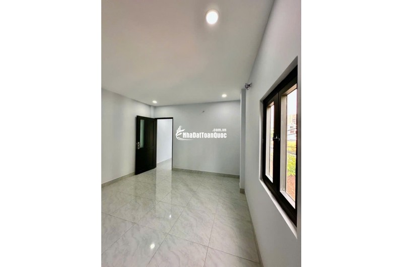BÁN NHÀ RẺ NHẤT KHU VỰC QUẬN 9, DT 52M2 CHỈ 3,85 tỷ. LH:0352689300