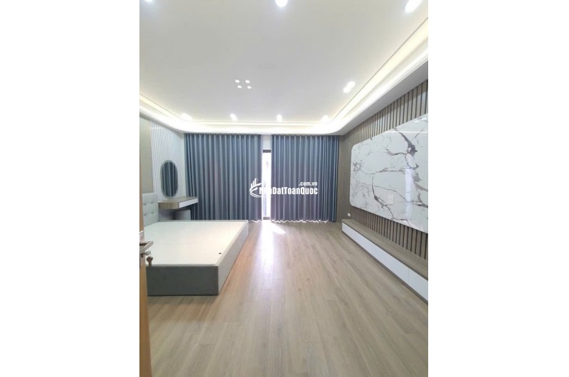 NHÀ RIÊNG 6 TẦNG THANG MÁY_ SÁT CV HOÀ BÌNH/ NGOẠI GIAO ĐOÀN- DT 35M2x 6 TẦNG- MẶT NGÕ THÔNG- Nhỉnh 8 Tỷ