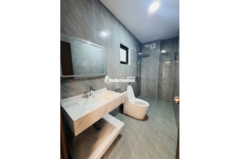 Bán nhà 6 tầng thang máy gara ô tô, khu Quân đội Ngọc Thụy – Long Biên 50m, giá 11.2 tỷ