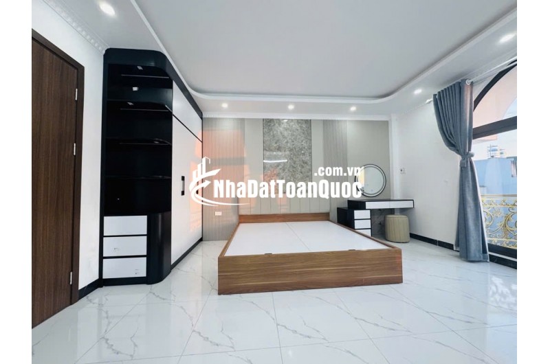 Bán nhà 6 tầng thang máy gara ô tô, khu Quân đội Ngọc Thụy – Long Biên 50m, giá 11.2 tỷ