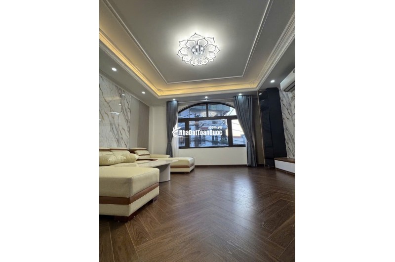 Bán nhà 6 tầng thang máy gara ô tô, khu Quân đội Ngọc Thụy – Long Biên 50m, giá 11.2 tỷ