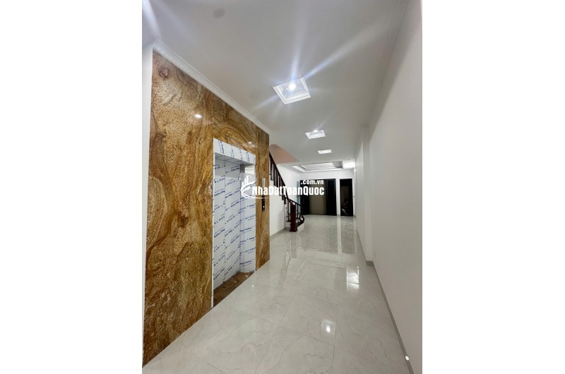 HIẾM HIẾM HIẾM!!! Bán nhà Vĩnh Ninh Vĩnh Quỳnh Thanh Trì – Nhà mới 5 tầng thang máy, ô tô đỗ cửa, 66m² chỉ 8.5 tỷ