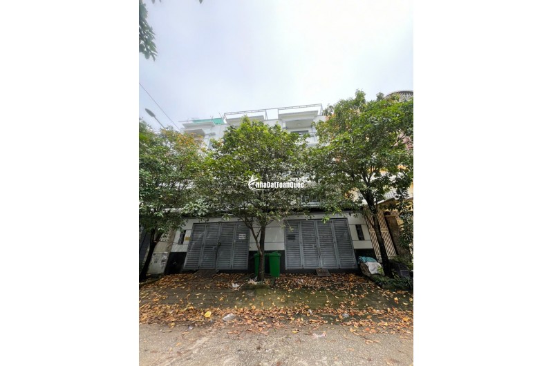 BÁN NHÀ TRỌ KDC BẾN LỨC (CHỢ BÌNH ĐIỀN) 240M2 SHR 25TỶ. LH:0866977572.