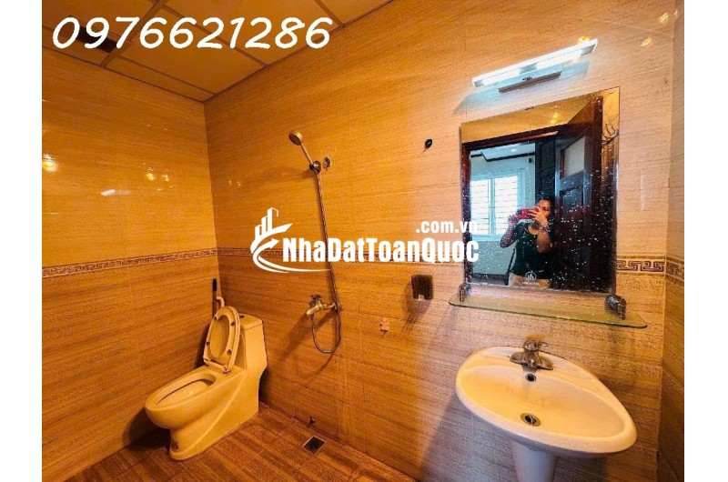  BÁN CHUNG CƯ KĐT VIỆT HƯNG – 78M² – 3NGỦ – 2VS – FULL ĐỒ CAO CẤP  giá 5x tỷ