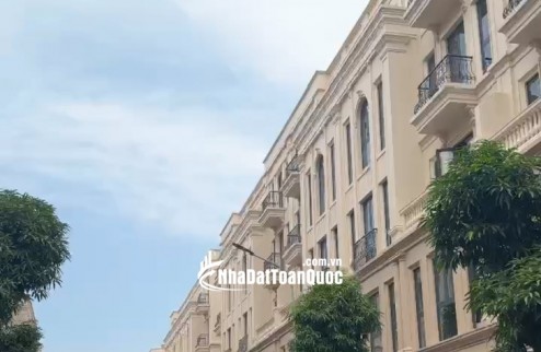 Nhà phố Vinhomes Cổ Loa, view vườn hoa, còn sót lại mua từ chủ đầu tư. Giá gốc