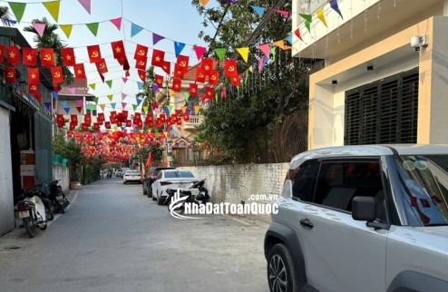 BÁN NHÀ KIM CHUNG: 40M - 4T - CHỈ 4,7 TỶ - VỊ TRÍ ĐẸP - MORING ÐỖ CỬA, NGAY KDT HINODE