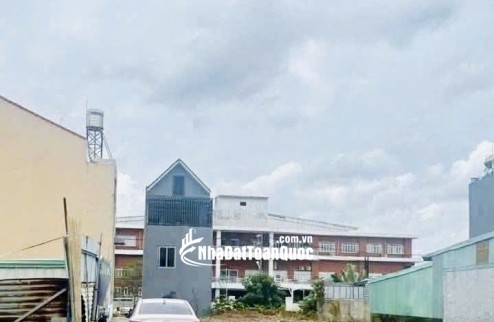Bán đất phân lô Hẻm Đường 11 Linh Xuân - HCM - 70m2 (6m x 11.5m) - Chỉ 2Tỷxxx ( xxCấp 2)