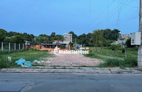 Bán đất thổ cư Hóc Môn, đường Phùng Thị Chuyện, 226m2, SHR, giá 7 tỷ - LH: