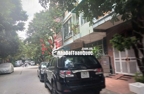 NHÀ TRUNG TÂM PHỐ CỔ HÀ ĐÔNG – Ô TÔ CÁCH 1 NHÀ – Ở SƯỚNG