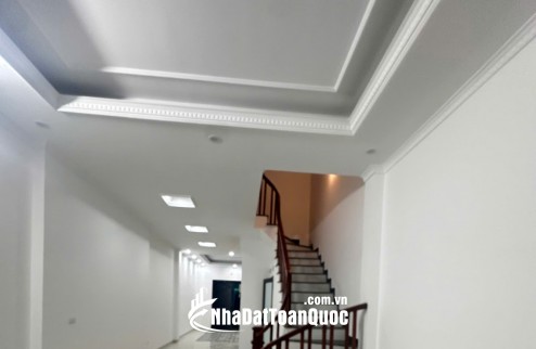 CHỈ DUY NHẤT 1 CĂN   – Ngọc Hồi – Thanh Trì  59m² x 5 tầng thang máy, ô tô vào nhà,  NHỈNH 8 TỶ  tỷ lh0326.213.286