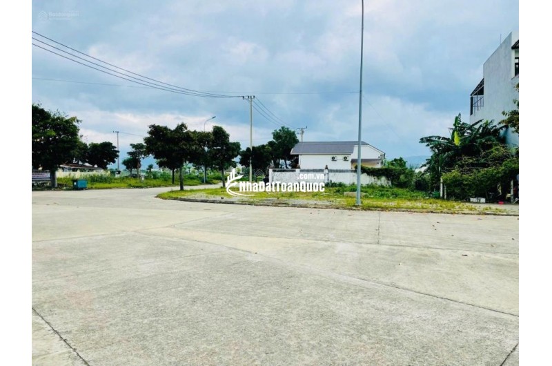 Siêu Phẩm Lô Góc Vệt 50m  Nguyễn Tất Thành, Hòa Hiệp Nam, Liên Chiểu, Đà Nẵng. 147m2, hướng Đông Nam, sổ đỏ, giá 7.2 tỷ. LH: 0877661879