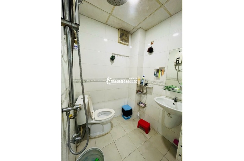  BÁN NHÀ MẶT TIỀN HUỲNH TẤN PHÁT, CHỈ 200M ĐẾN QUẬN 4 – VỊ TRÍ ĐẮC ĐỊA, GIÁ CHỈ 13 TỶ 