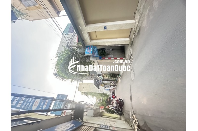 Bán đất Phố Trạm, Ngõ Thông oto, 50m ngay aeomall. LH 0936123469