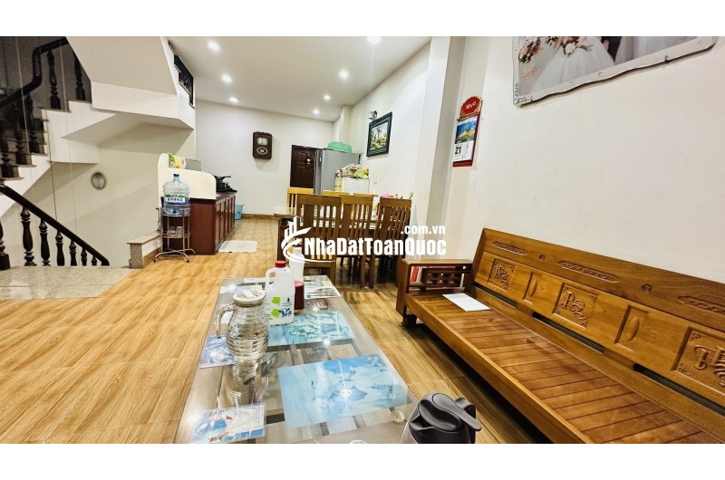 Bán nhà mặt tiền đường 1, Bình Tân, 90m2, 4 tầng, 5PN, SHR, giá 12.8 tỷ. LH: 0909898125