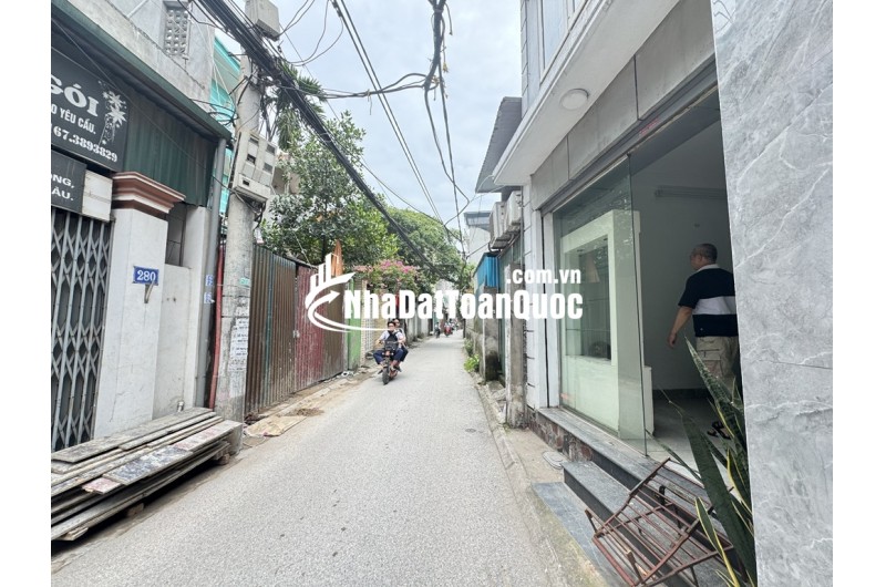 Bán nhà ngõ 405 Ngọc Thuỵ 32m x 3T oto tránh, kinh doanh chỉ nhỉnh 5 tỷ. LH 0936123469