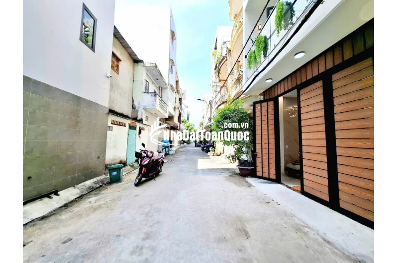 Bán nhà Tô Hiệu, Hẻm 6m ô tô đỗ cửa, Hẻm thông, (4x13.3) 3 tầng mới, Chỉ 8tỷ nhỉnh xíu