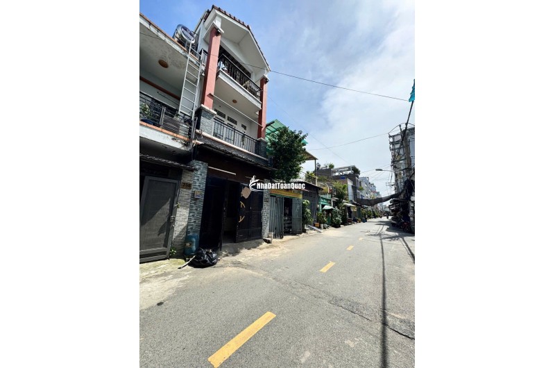 Cho thuê nhà MT đường số 11 P.BHH Bình Tân đúc 2.5 tấm 4pn