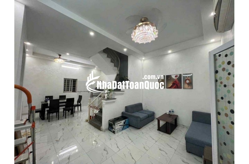  Bạch_Mai – 41m – 3 Tầng – MT 5,5m – Giá: 9,5 Tỷ