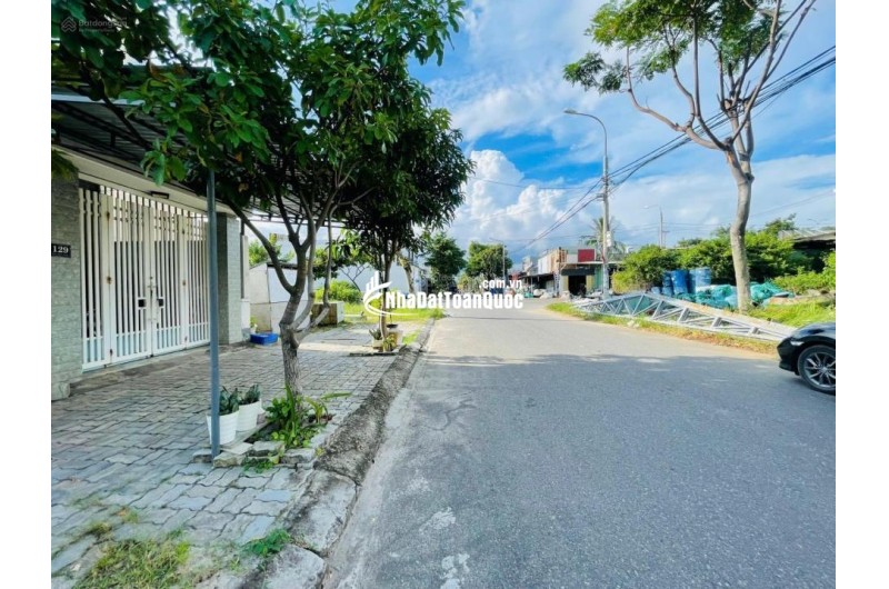 Bán đất thổ cư Mai Văn Ngọc, Hòa Hiệp Nam, Liên Chiểu, Đà Nẵng. 105m2, giá 4.2 tỷ, sổ đỏ, hướng Đông Bắc. LH: 0877661879