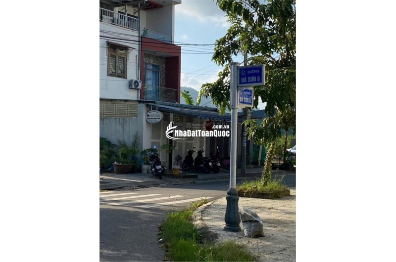 Bán đất thổ cư Đà Sơn 6, Liên Chiểu, Đà Nẵng. DT 95m2, giá 3.8 tỷ, sổ đỏ, hướng Đông Nam. LH: 0877661879