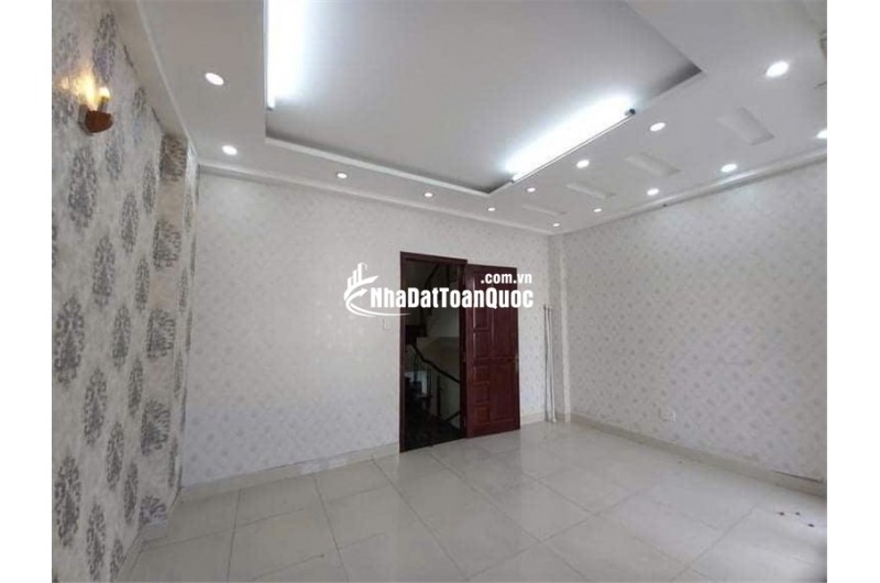 Bán nhà mặt phố Hồ Văn Long, Bình Tân. DT 60m2, 5 tầng, 7PN. Sổ hồng, giá 7.9 tỷ. LH: 0909898125