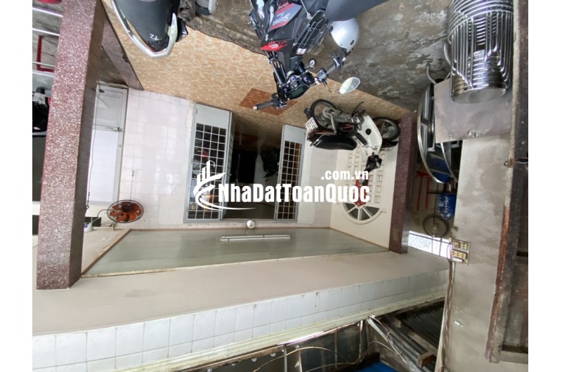  HIẾM CÓ – ĐẤT LỚN QUẬN 7,  8.6 × 30M
Ô TÔ VÀO NHÀ – CHỈ 80 TRIỆU/M² 