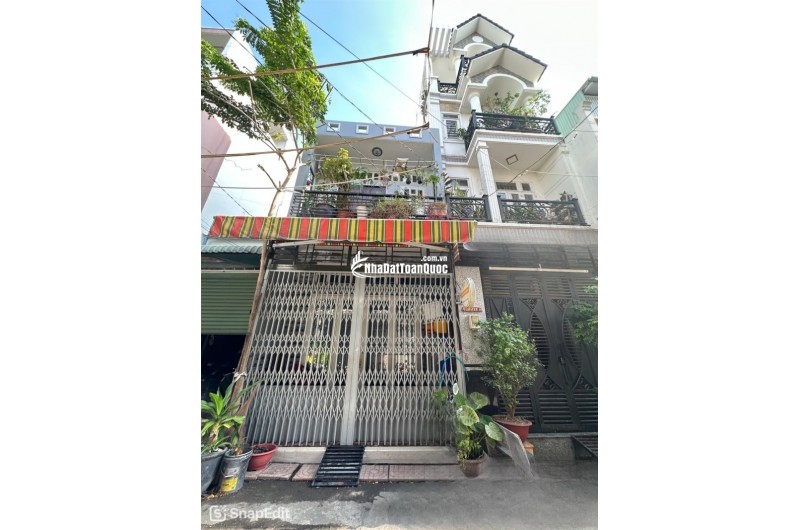 Bán nhà mặt phố Lê Văn Quới, Bình Tân. DT 4x12m, 2 tầng, 2PN. Sổ hồng, giá 4.6 tỷ. LH: 0909898125