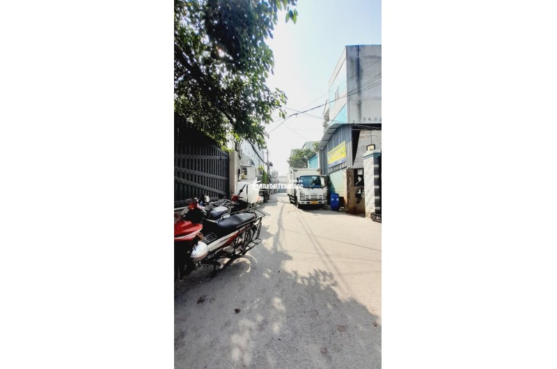 Bán nhà đường Lô C ngang 6m - 104m2 thổ cư gần chợ Tam Bình - 3.4 tỷ