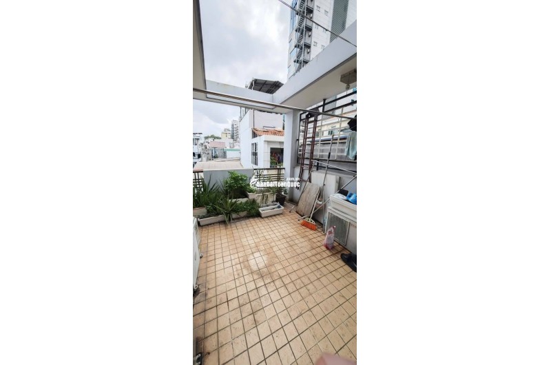 Nhà HXH Đường Nguyễn Thiện Thuật Phường 2 Quận 3 Cũ.