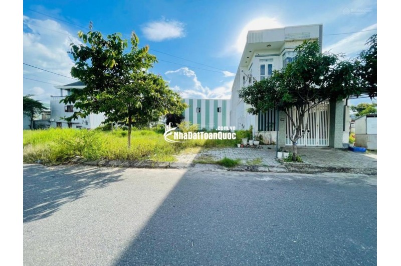 Bán đất thổ cư Mai Văn Ngọc, Hòa Hiệp Nam, Liên Chiểu, Đà Nẵng. 105m2, giá 4.2 tỷ, sổ đỏ, hướng Đông Bắc. LH: 0877661879